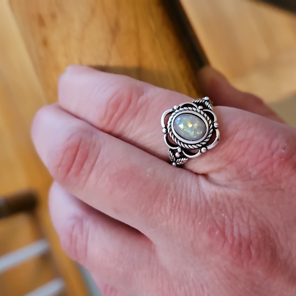 Silver Tone Opal Ring, Vintage Vibe, Size 6, NWOT - Picture 8 of 13